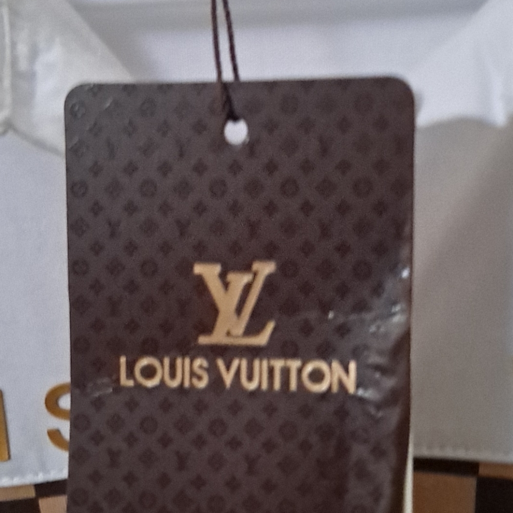 Polo shirt. Medium.